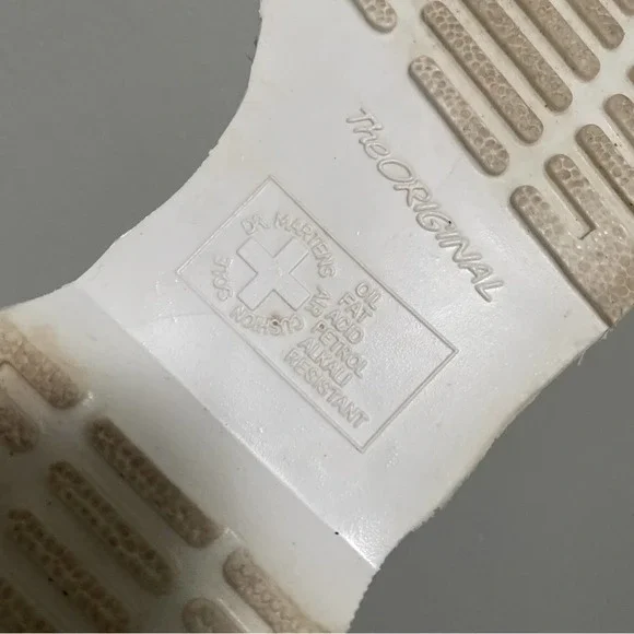 Dr. Martens White Ankle Boots Timeless Style - Picture 10 of 10